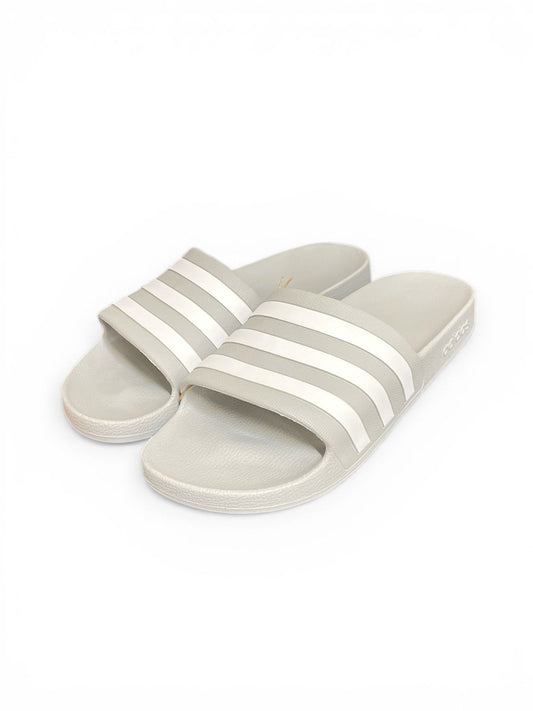 Sandalias Adidas Adilette Gris - Talla 9 USA Caballero