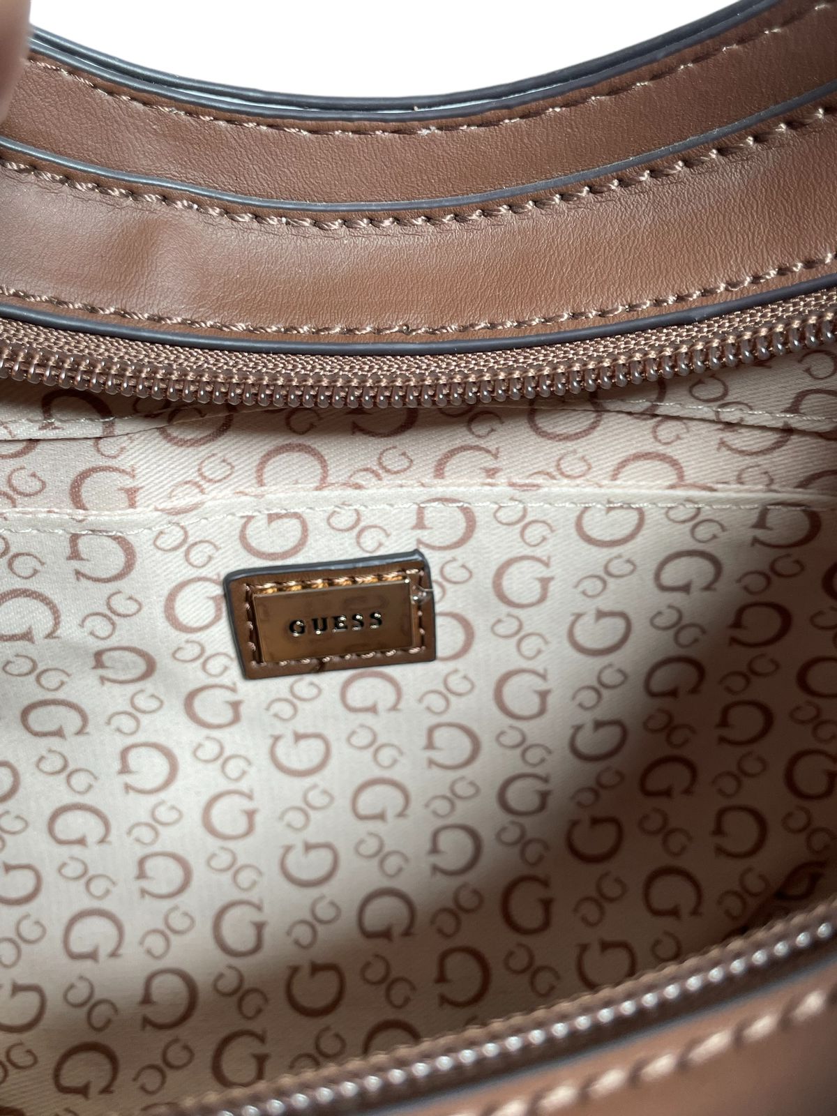 Bolsa de Mano Guess Varios Colores