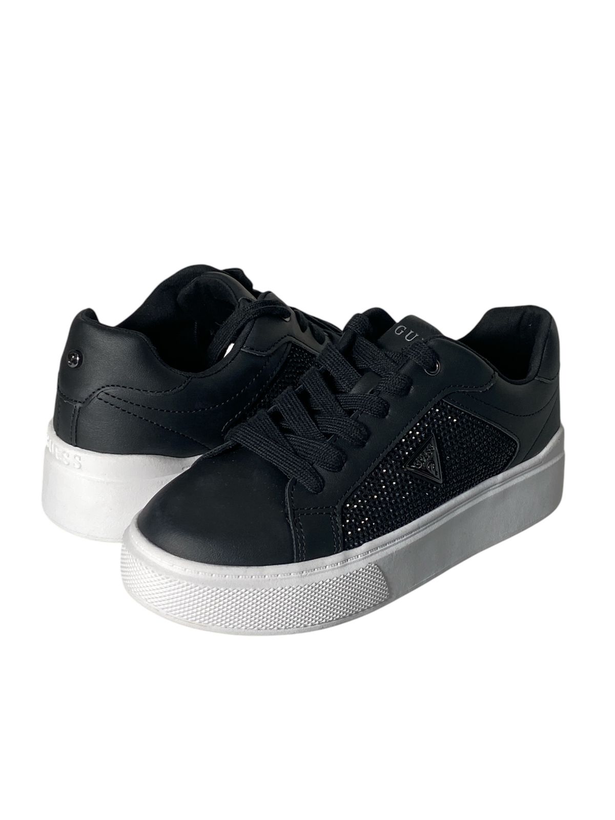 Zapatillas Urbanas Guess Mujer - Diseño Casual y Elegante