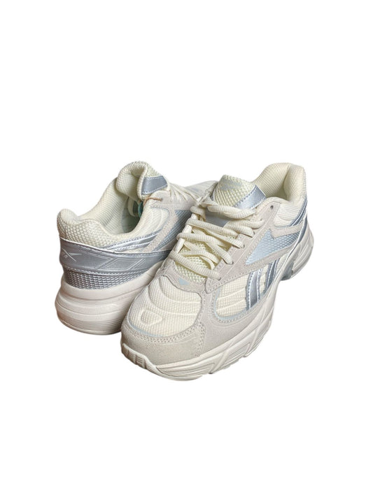 Tenis Reebok Plateados Brillantes - Tallas 7 & 7.5 USA DAMA