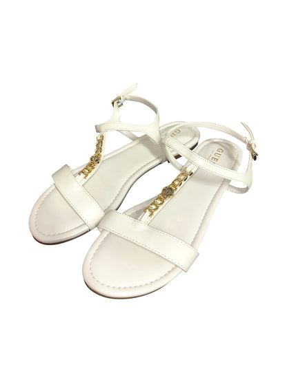 Sandalias Blancas Elegantes con Cadena Dorada Guess - Talla 10 USA