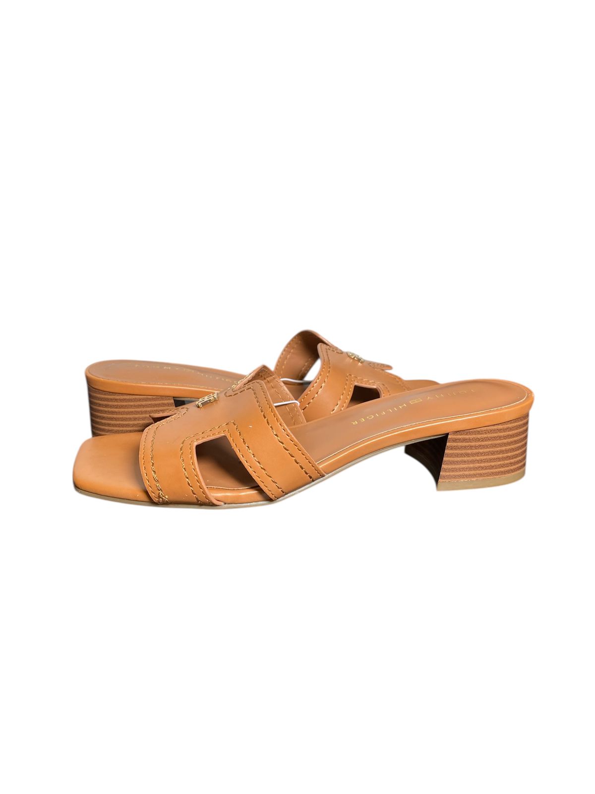 Tacones Tommy Hilfiger "Divine" Camel | Elegancia Atemporal para Dama